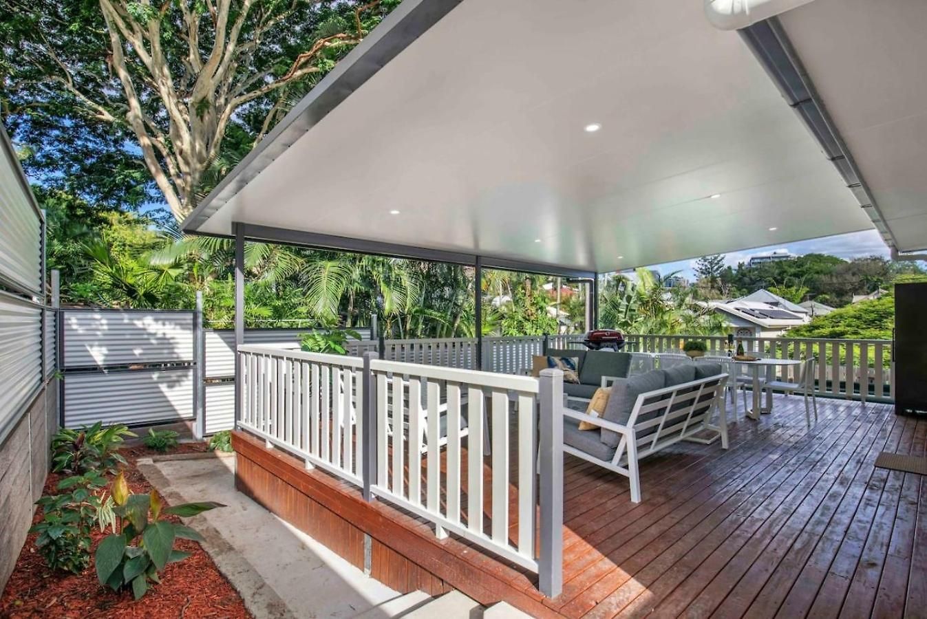 Retreat - 4bed Holiday home *