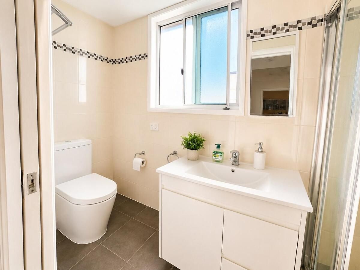 Holiday home 1bed 1bath Ground Floor West End