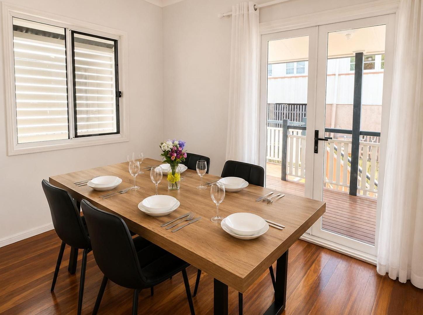 Charming Queenslander 3 Bed 1 Bath In West End Holiday home *