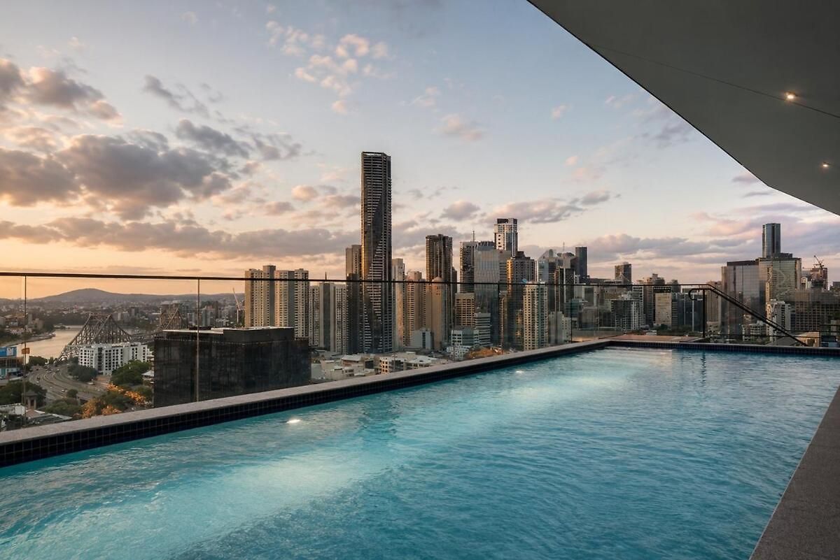 2br Sky - Pool - Gym - Sleeps 6 - Baby * Brisbane