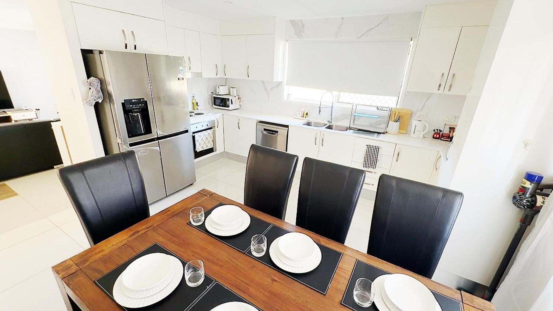 Apartment Sunny 3br Family House With Pool Sunnybank *