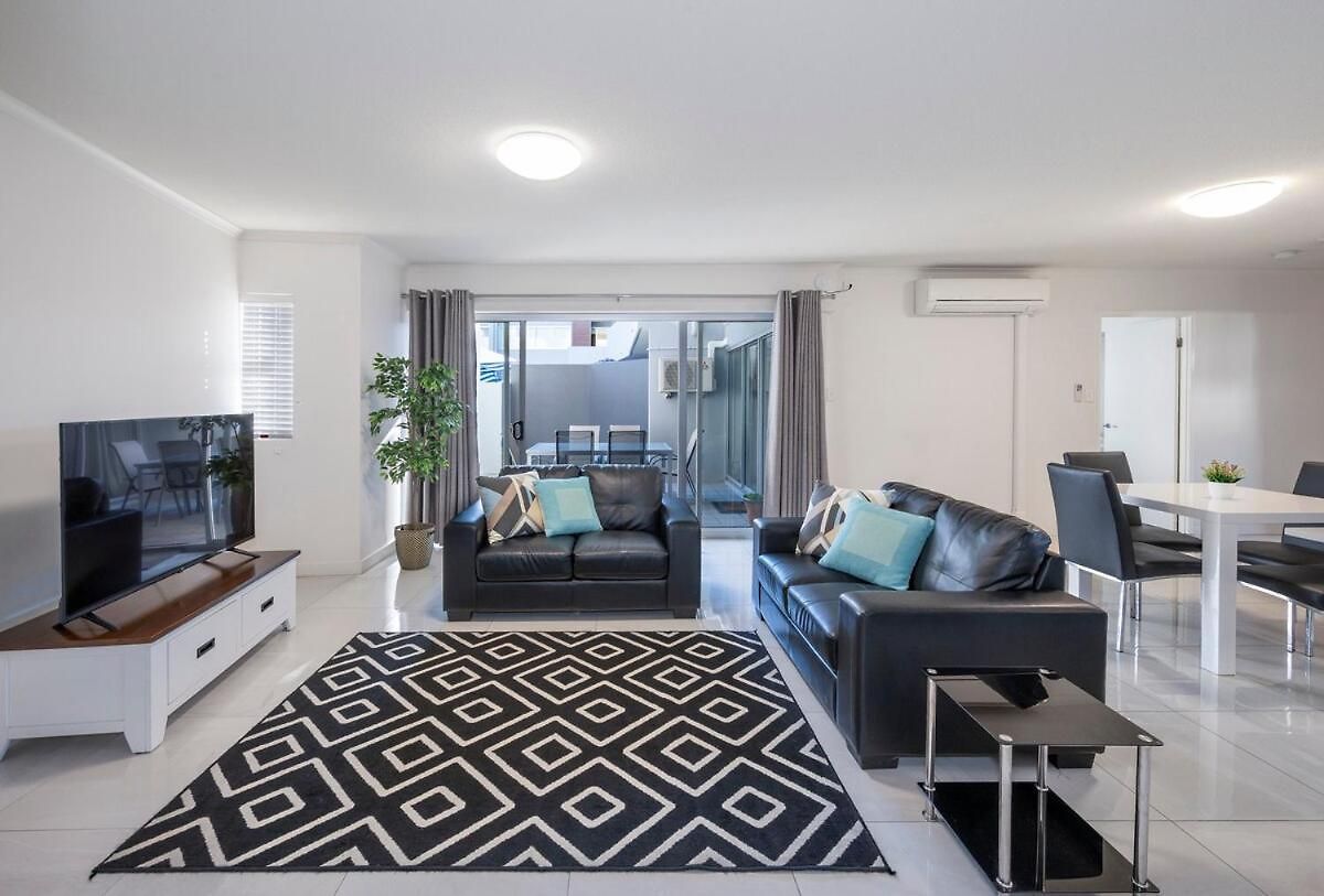 Apartment Oversized 2 Bed With Terrace And Free Parking - Stroll To Hsw