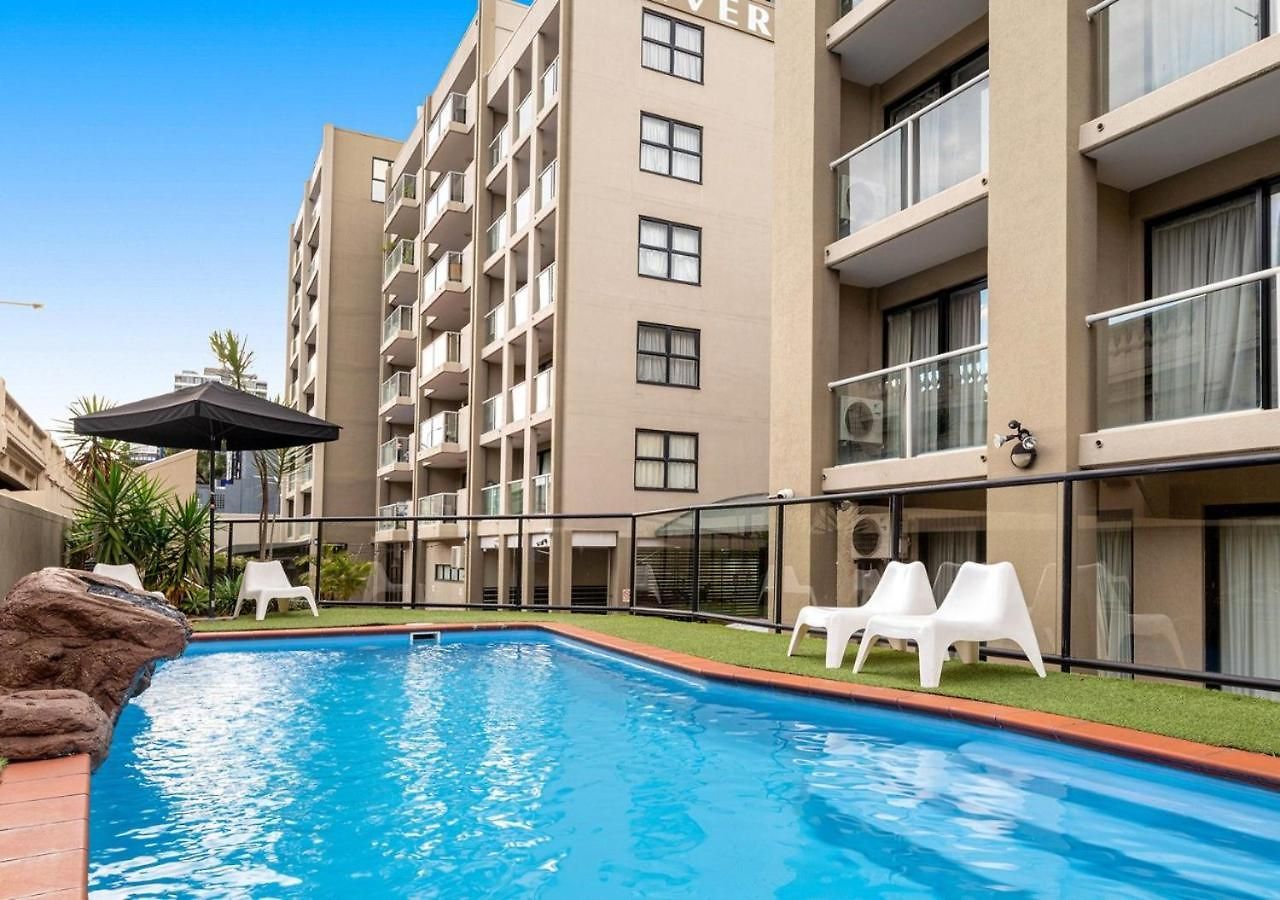 Riverside Executive Apartment *