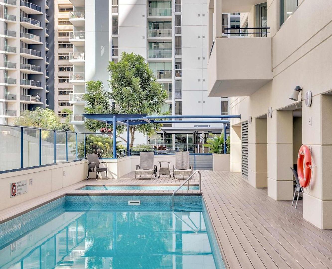 Apartment Bright Modern Cbd Parking Pool & Gym *