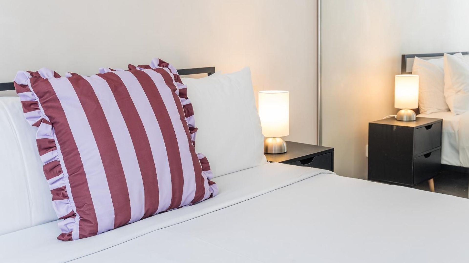 Apartment Prime Location River Glimpse 2br Walk To Cbd With Parking Brisbane