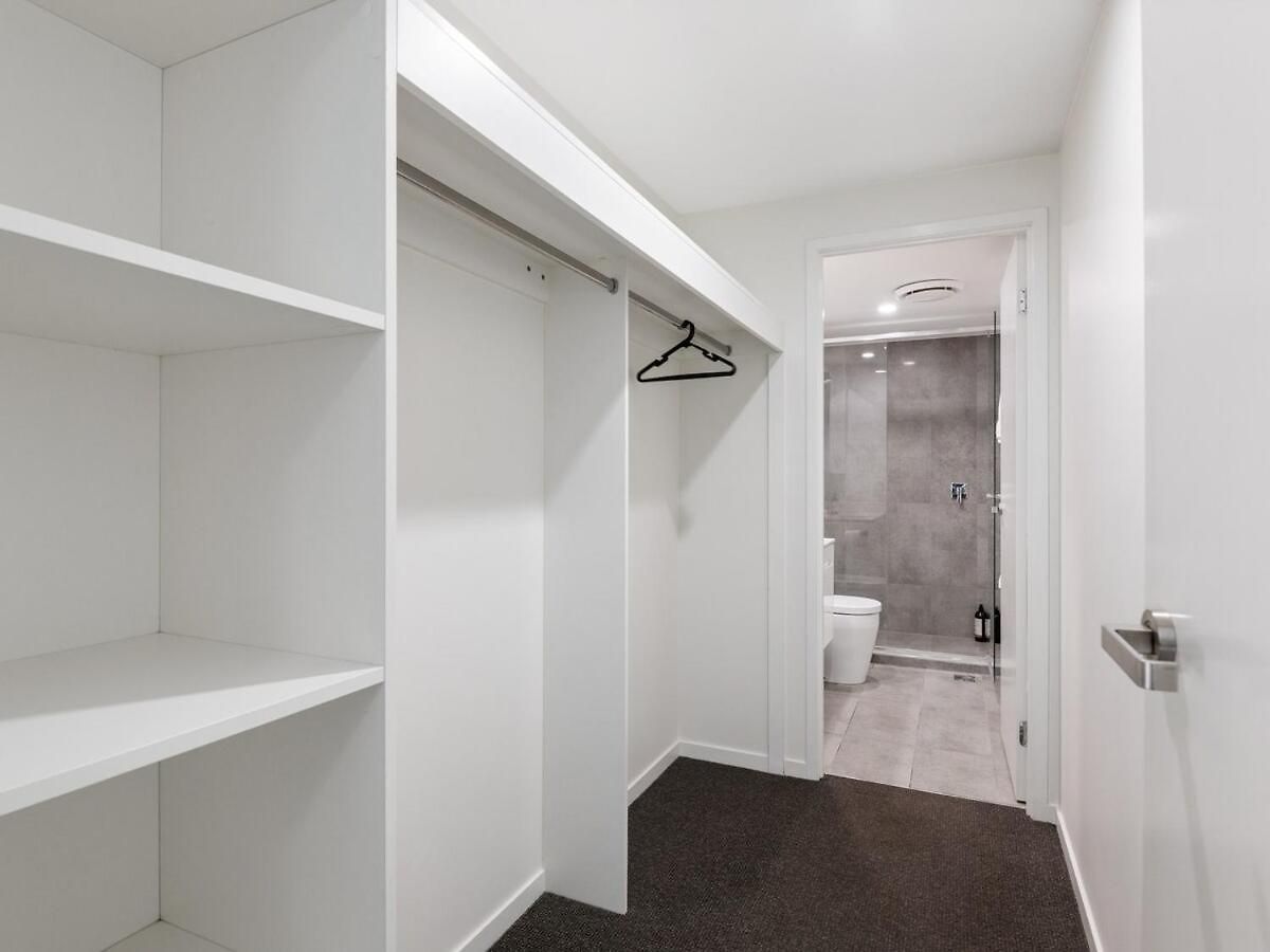 Spacious Nest Convenient Everywhere Free Parking Apartment