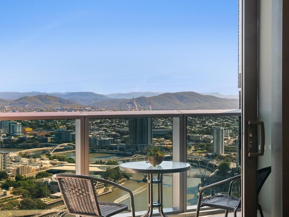 Apartment Luxe Qw Prestige Skyline Collection By Private Host *