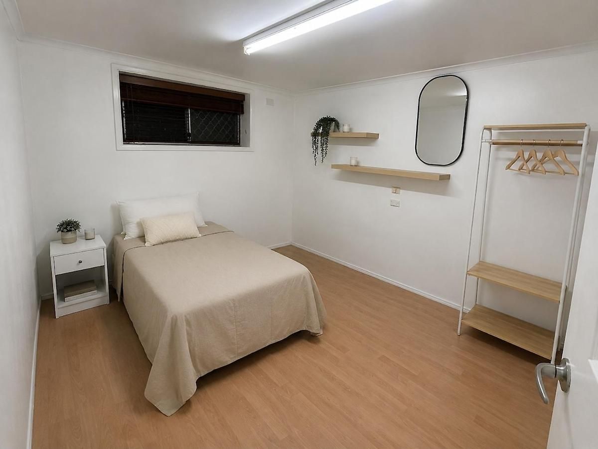 Apartment Privat Ground Floor 3br In Location