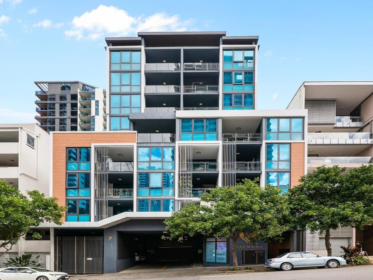 Apartment Spacious Nest Convenient Everywhere Free Parking *