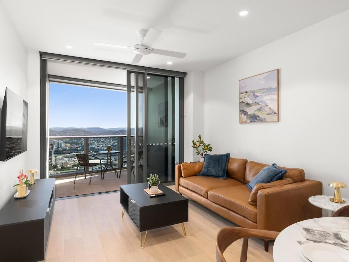 Apartment Luxe Qw Prestige Skyline Collection By Private Host *