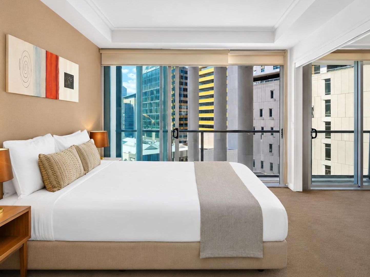 Cbd With Amenities Apartment *