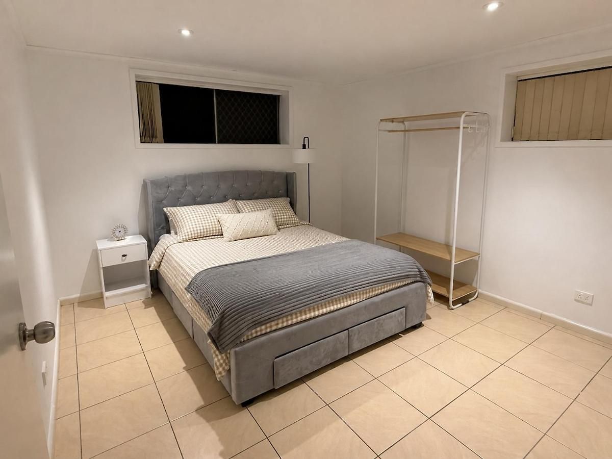 Apartment Privat Ground Floor 3br In Location Brisbane
