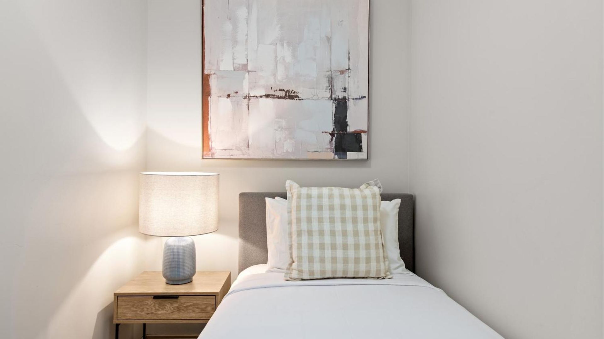 Stylish Cbd With Pool, Sauna, Gym & Bathtub Brisbane