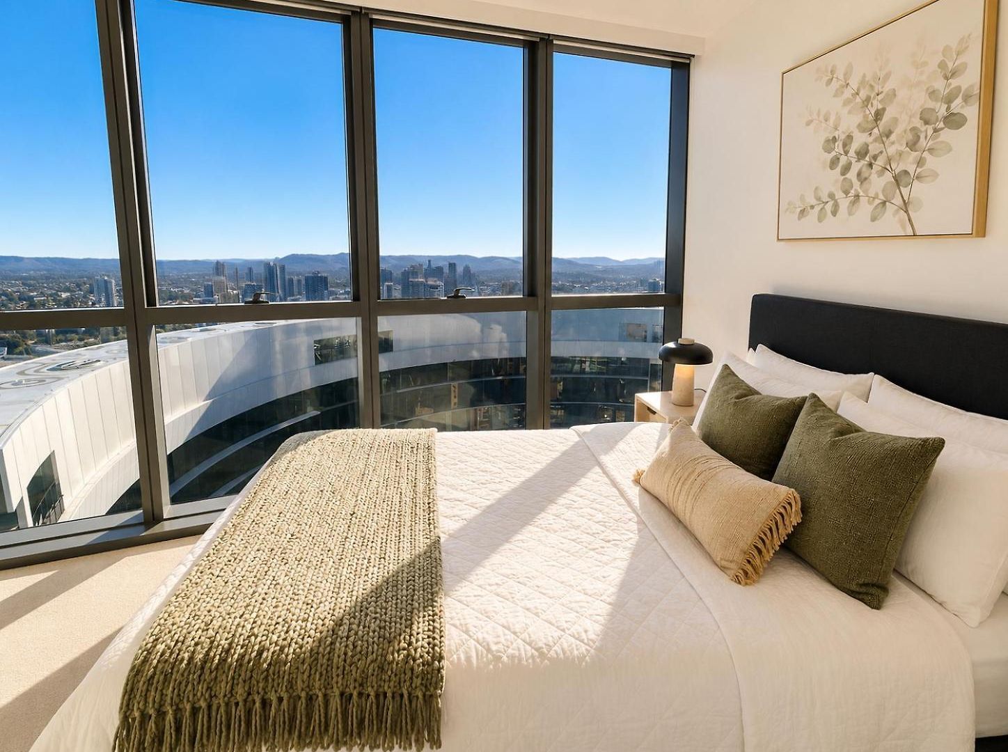 Apartment Golden Hour Haven River Views & Car Park