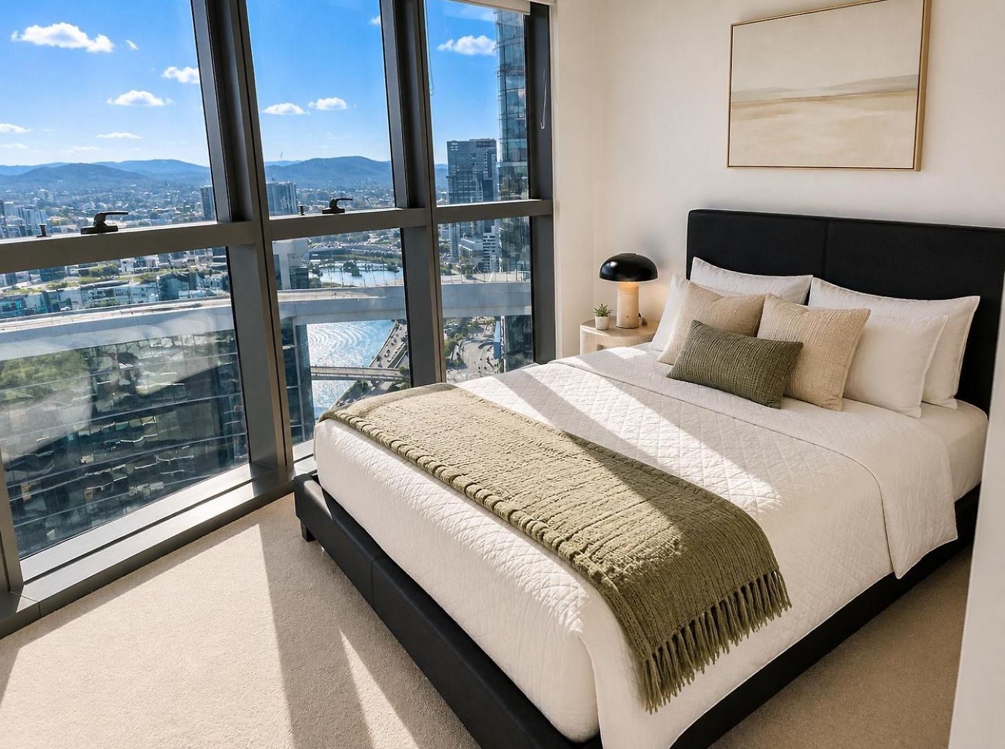 Golden Hour Haven River Views & Car Park Apartment Brisbane