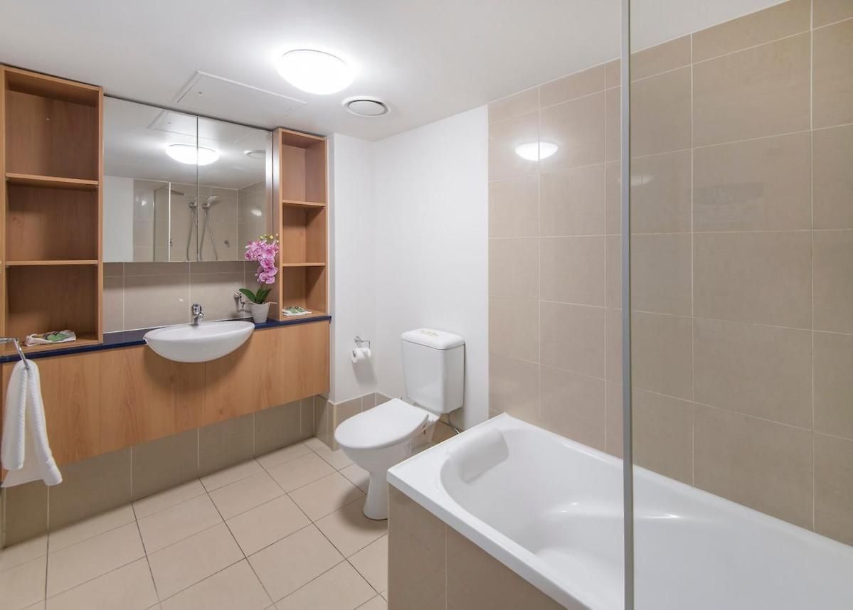 Oversized 2 Bed With Terrace And Free Parking - Stroll To Hsw Apartment *