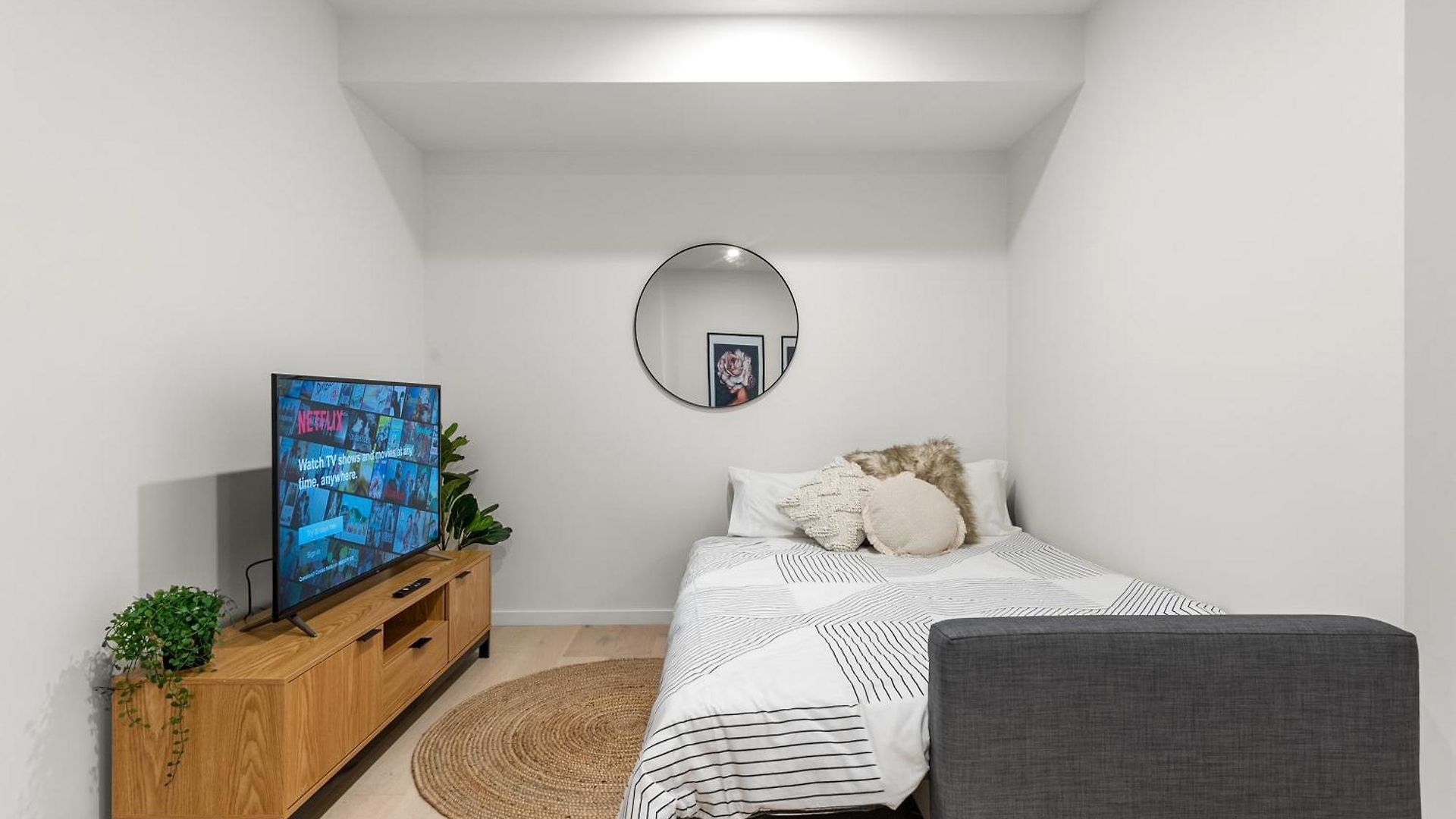 Million Dollar Views & Location! Walk To Cbd! * Brisbane