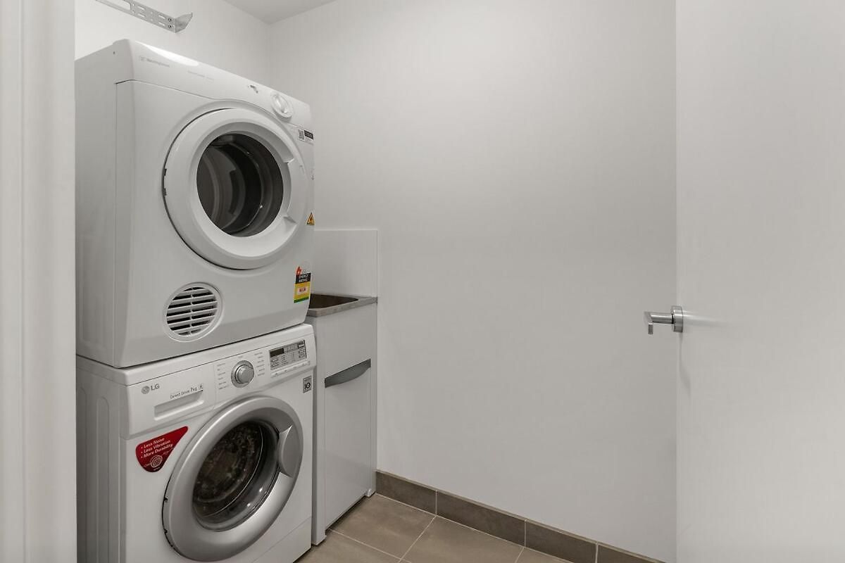 Apartment Spacious And Stylish 3br In West End Brisbane