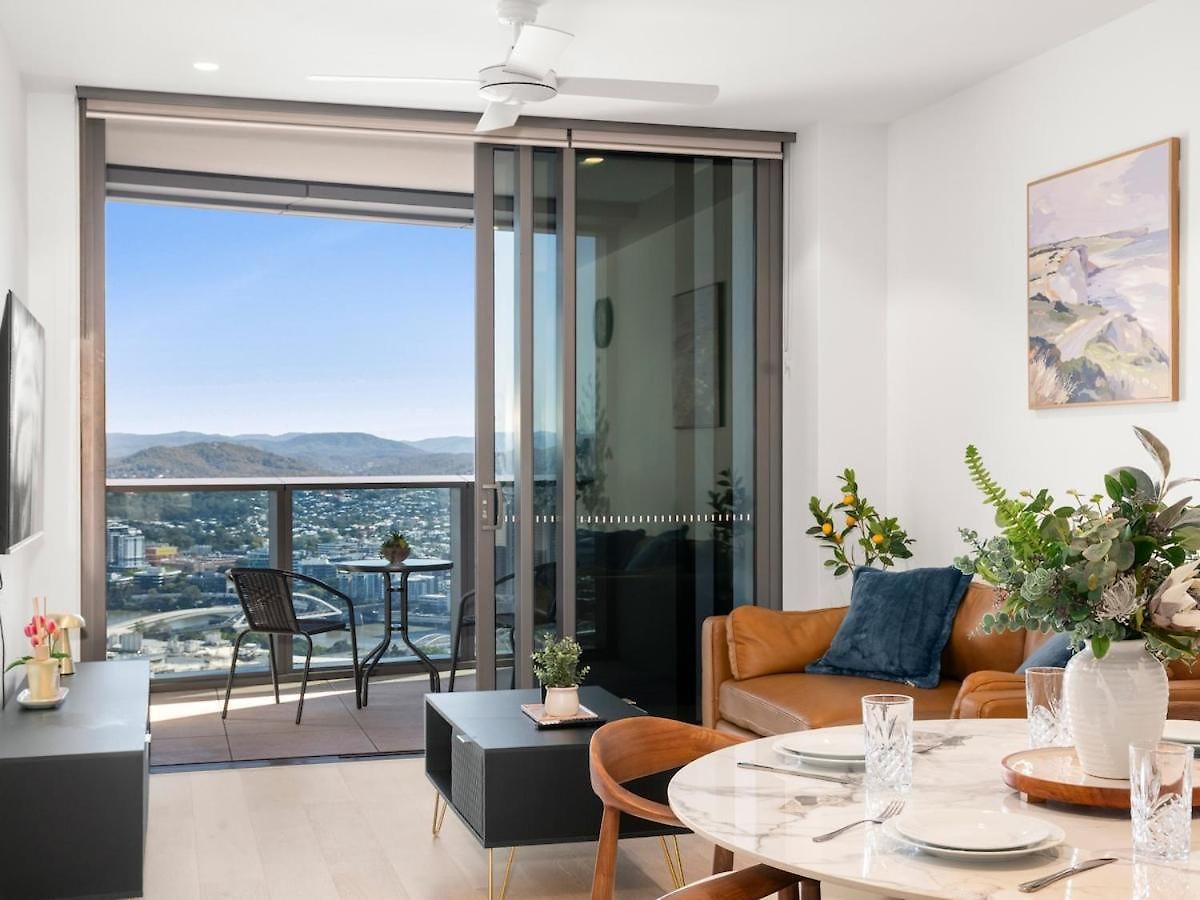 Apartment Luxe Qw Prestige Skyline Collection By Private Host Brisbane