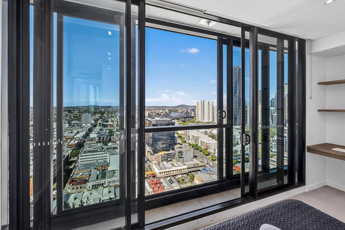 Apartment Luxe 3br Penthouse With Story Bridge And River Views