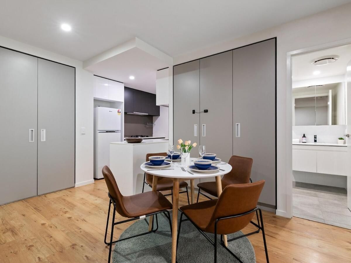 Spacious Nest Convenient Everywhere Free Parking Apartment Brisbane