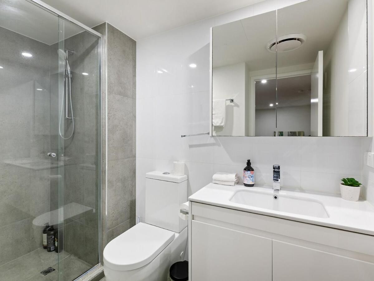 Spacious Nest Convenient Everywhere Free Parking Apartment Brisbane