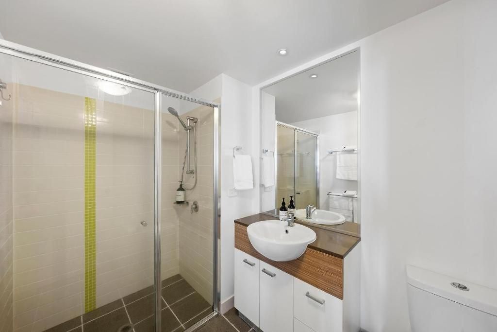Cbd Resort-style Pool, Gym, Parking Walk To Waterfront Apartment Brisbane