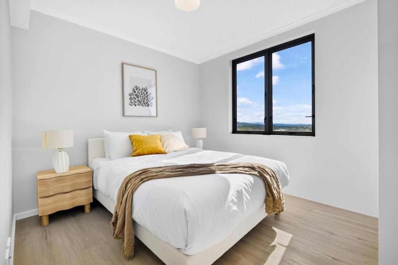 Wake To The River 3 Bedroom Riverside With Pool Gym And Parking Apartment