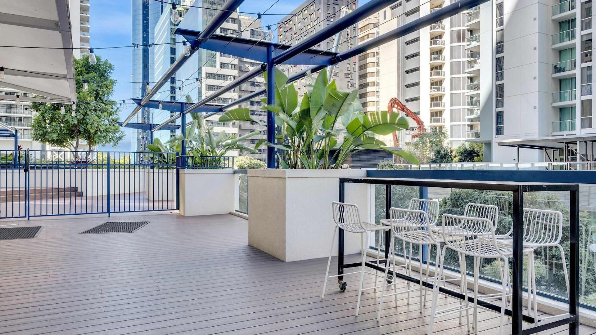 Apartment Bright Modern Cbd Parking Pool & Gym