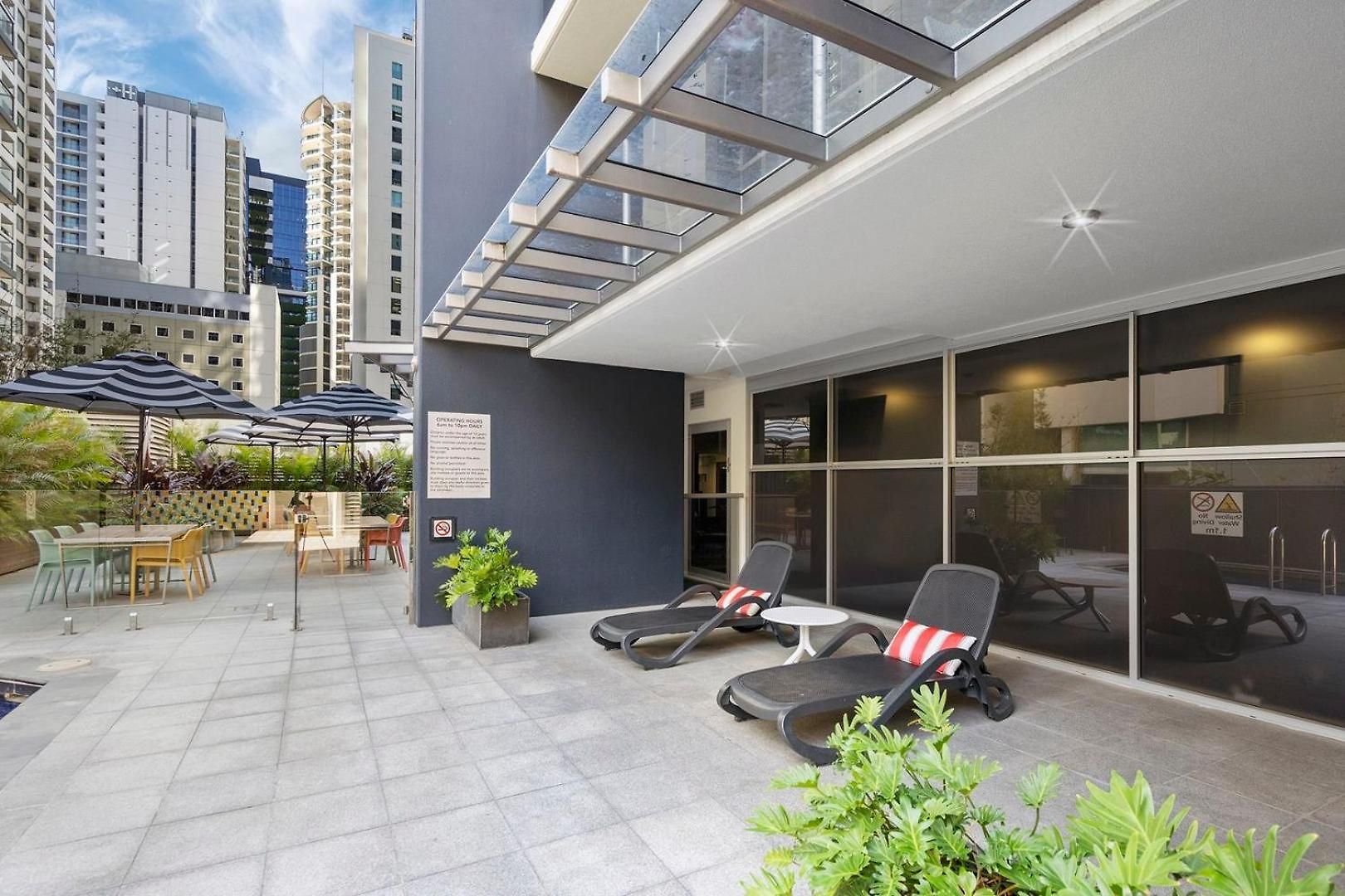 Stylish Cbd With Pool, Sauna, Gym & Bathtub Brisbane
