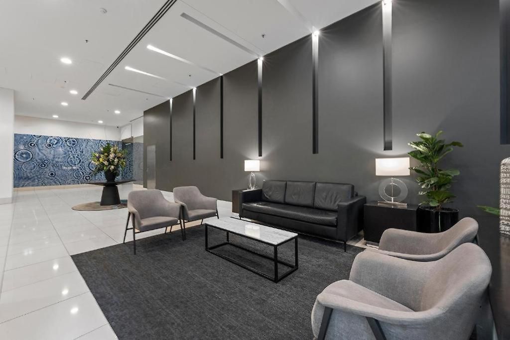 Cbd Resort-style Pool, Gym, Parking Walk To Waterfront Brisbane