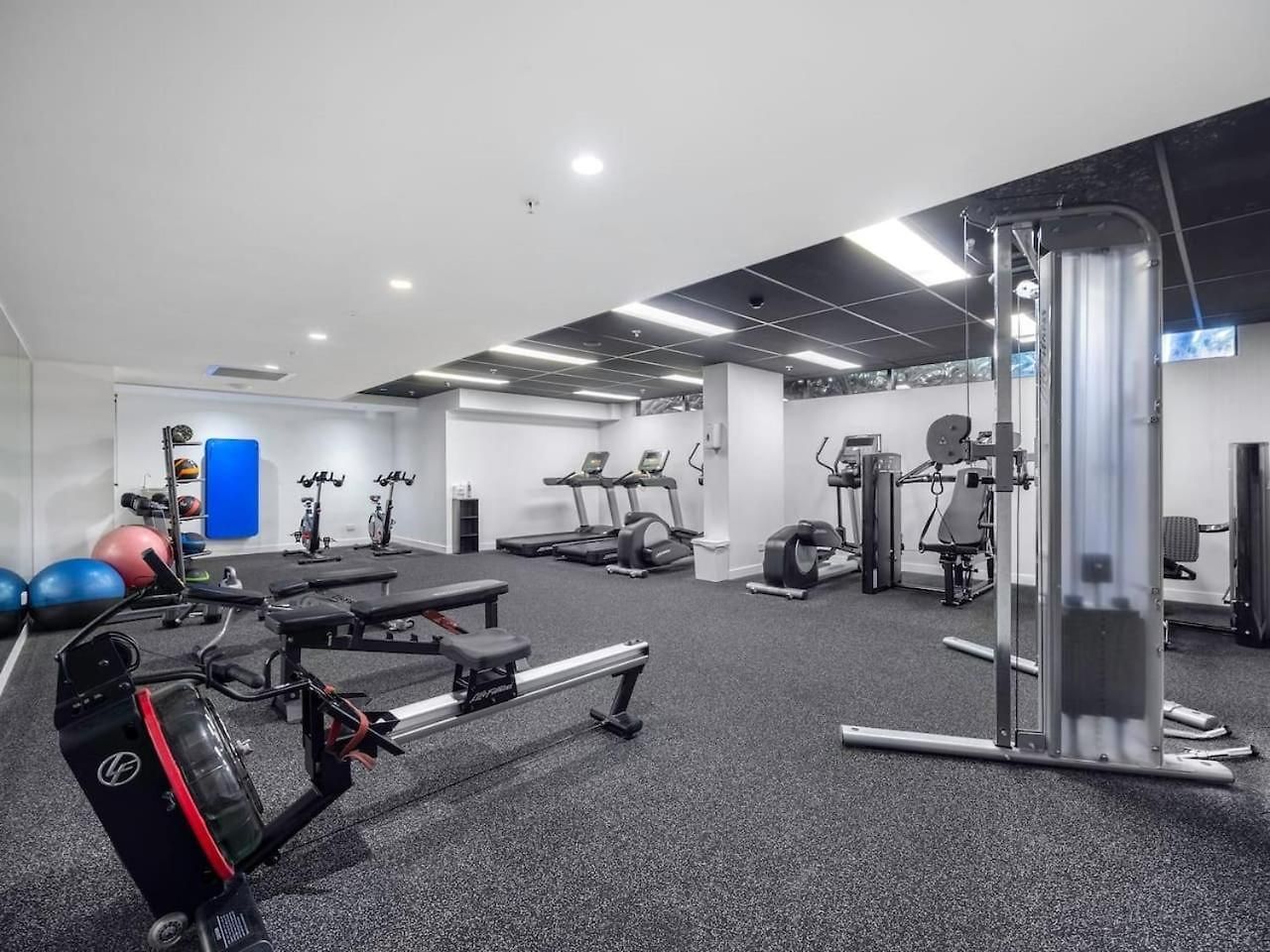 High Level 2 Bedroom With And River Views * Brisbane