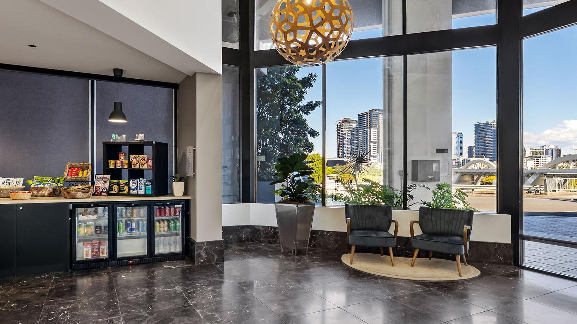 North Quay Apartment *
