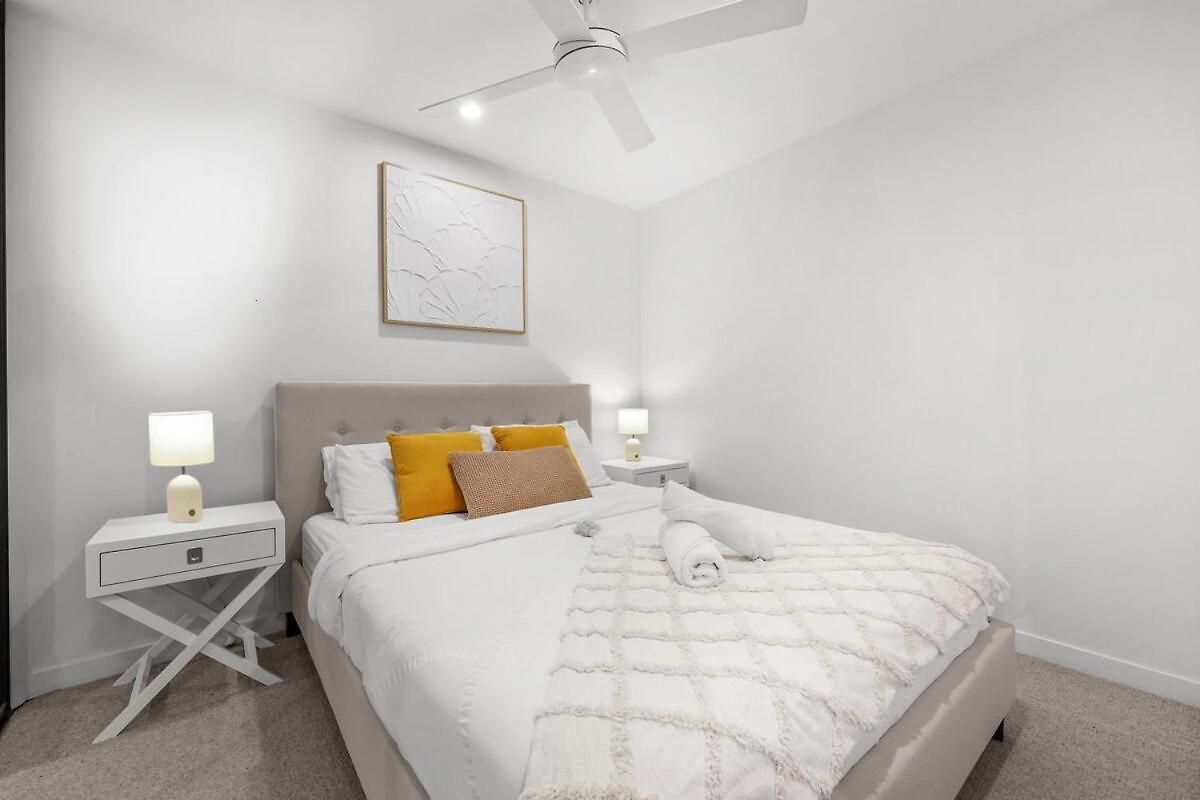 2br Sky - Pool - Gym - Sleeps 6 - Baby Apartment