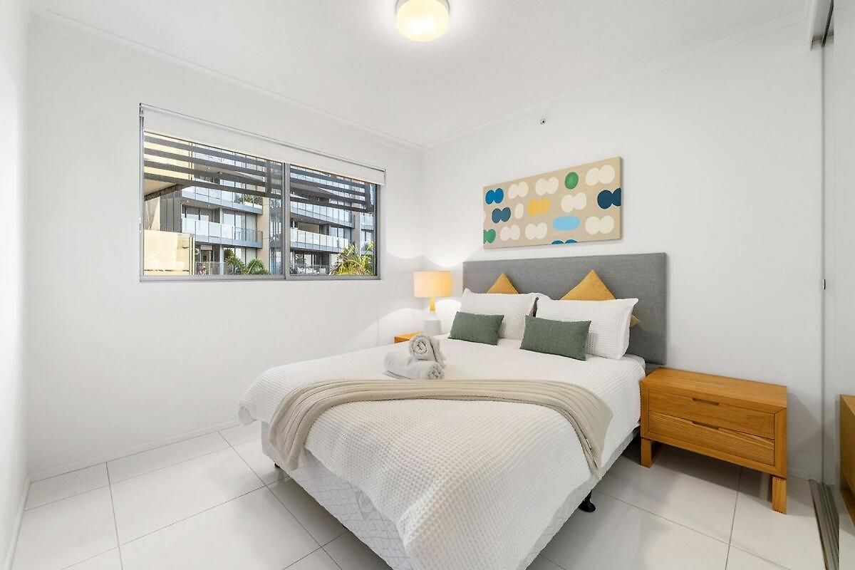 Apartment Spacious And Stylish 3br In West End *