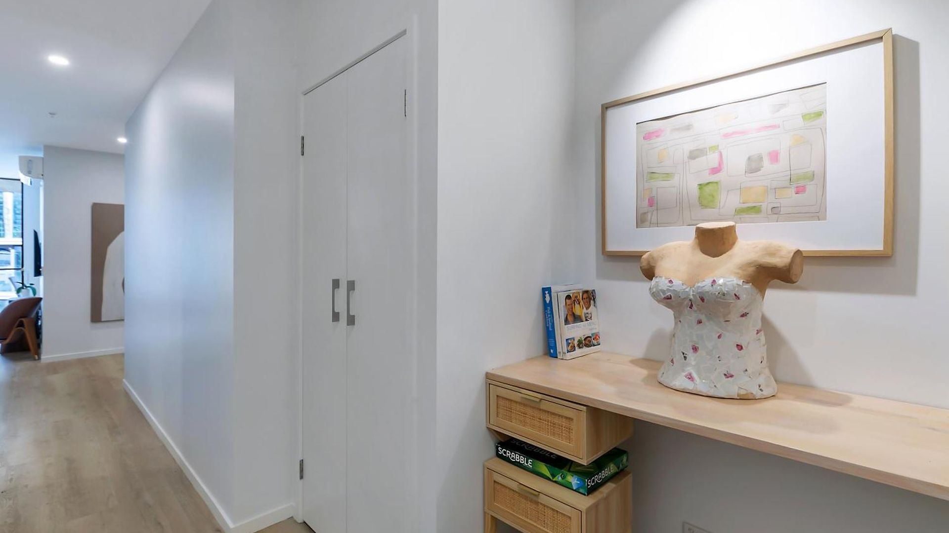 Riverstone Perch - Urban Comfort Near River Apartment