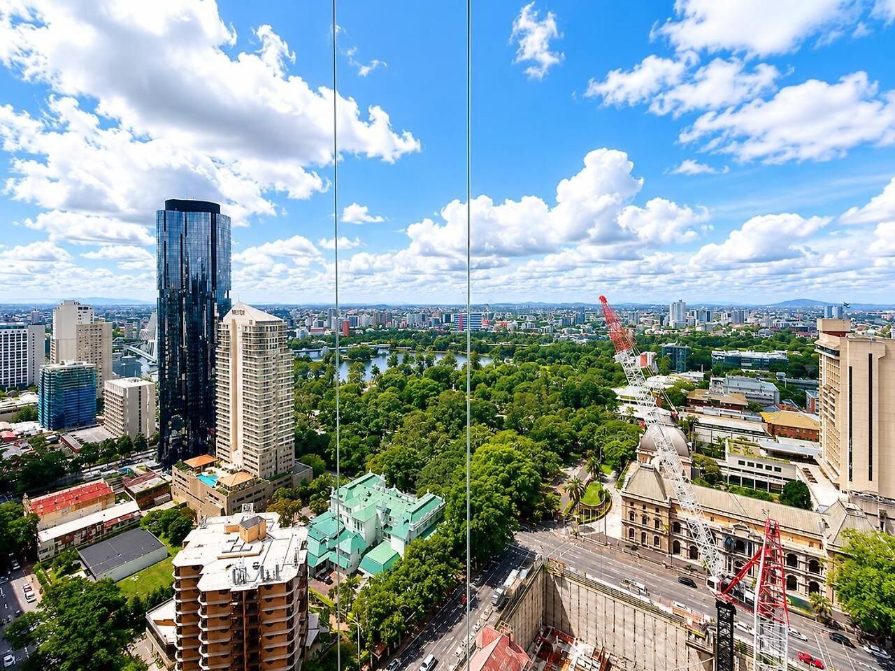Skyline Poetry - 1br Premium In Qwr *