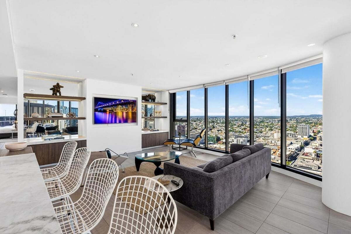 Apartment Luxe 3br Penthouse With Story Bridge And River Views