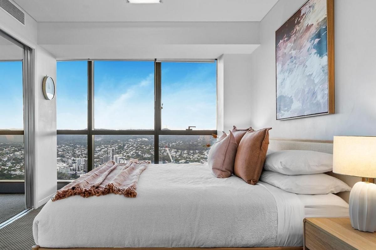 Apartment Luxe Free Parking Pool & Gym