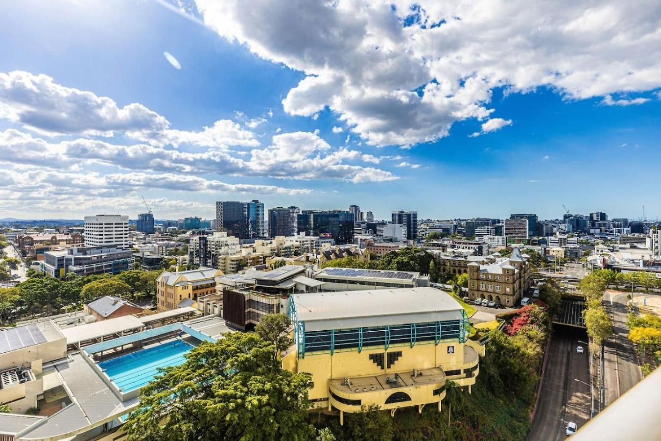 Apartment Wake To The River 3 Bedroom Riverside With Pool Gym And Parking Brisbane