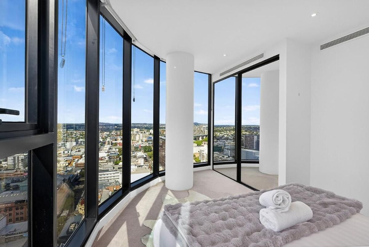 Luxe 3br Penthouse With Story Bridge And River Views Brisbane