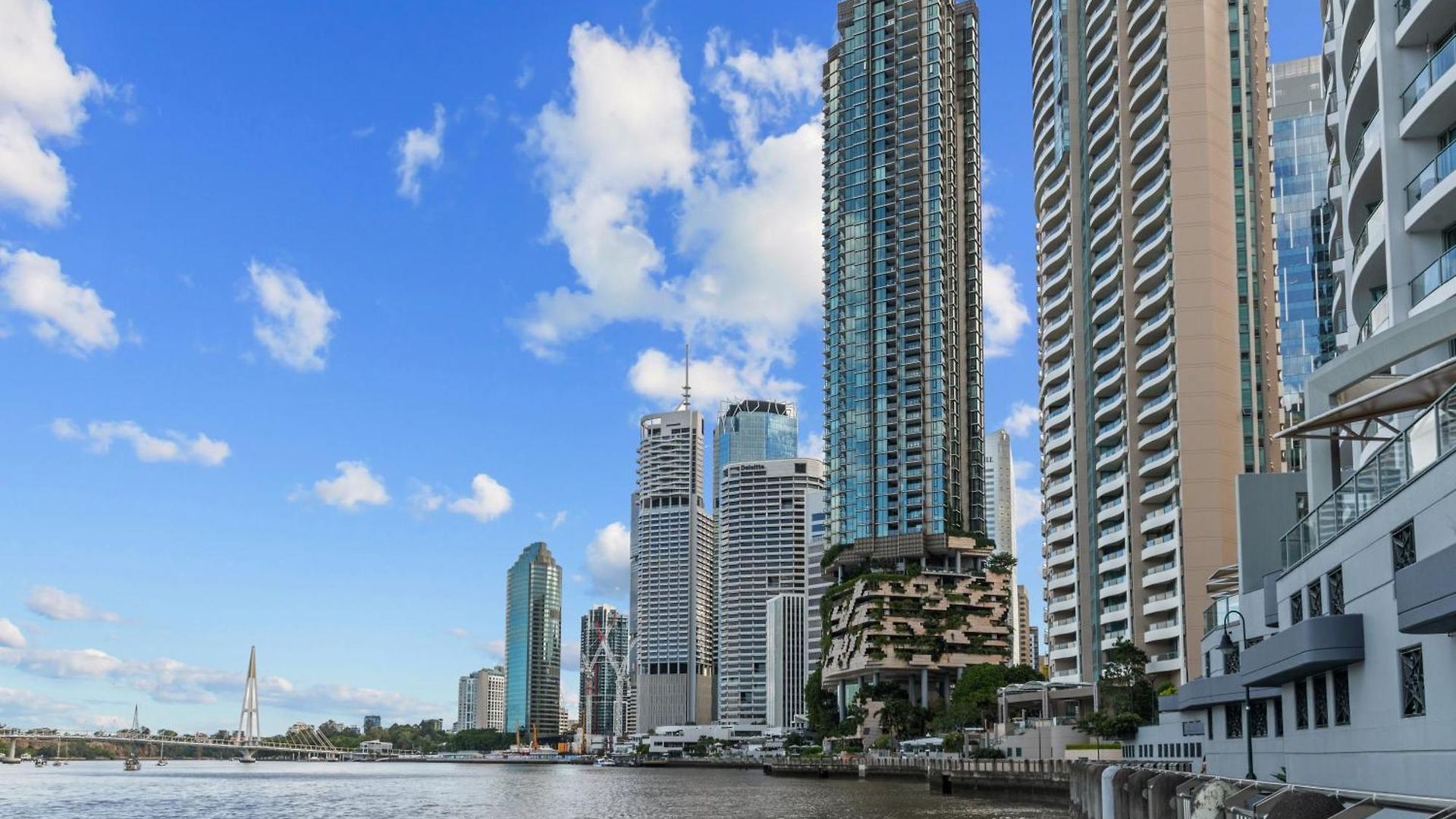 Skyline Apartment