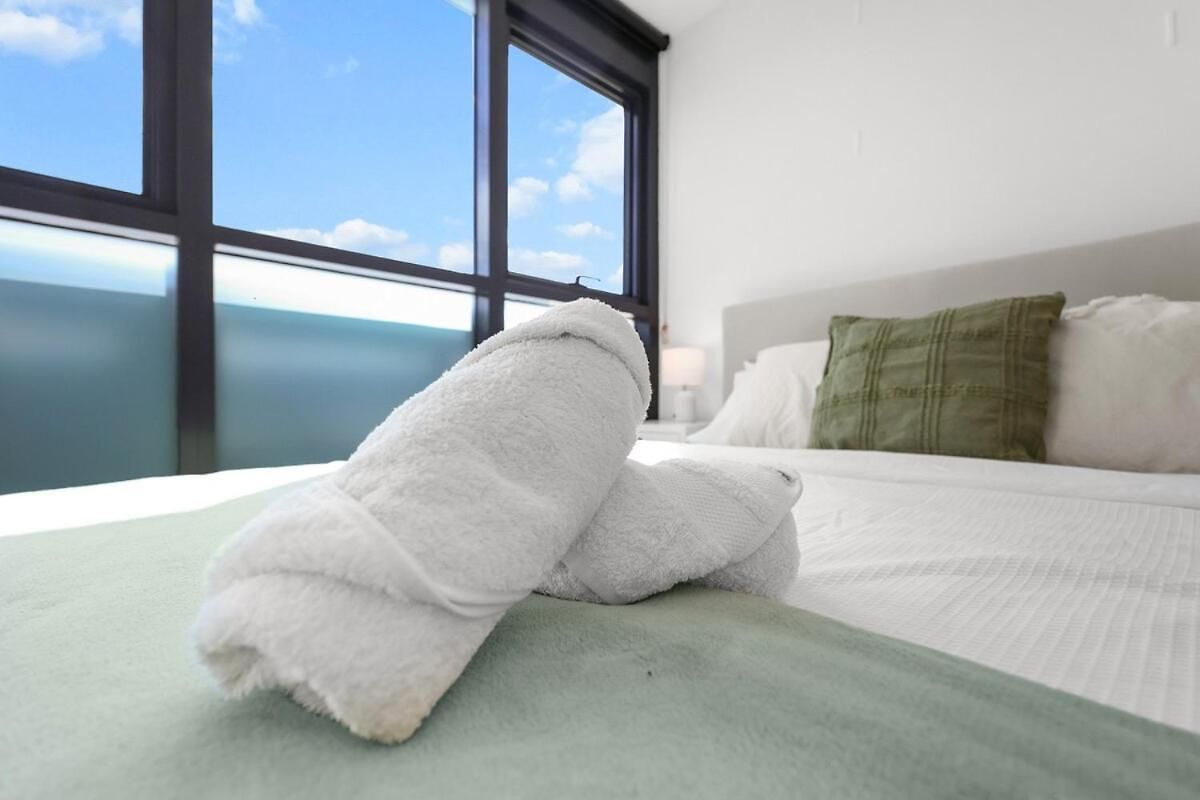 Apartment 2br Sky - Pool - Gym - Sleeps 6 - Baby