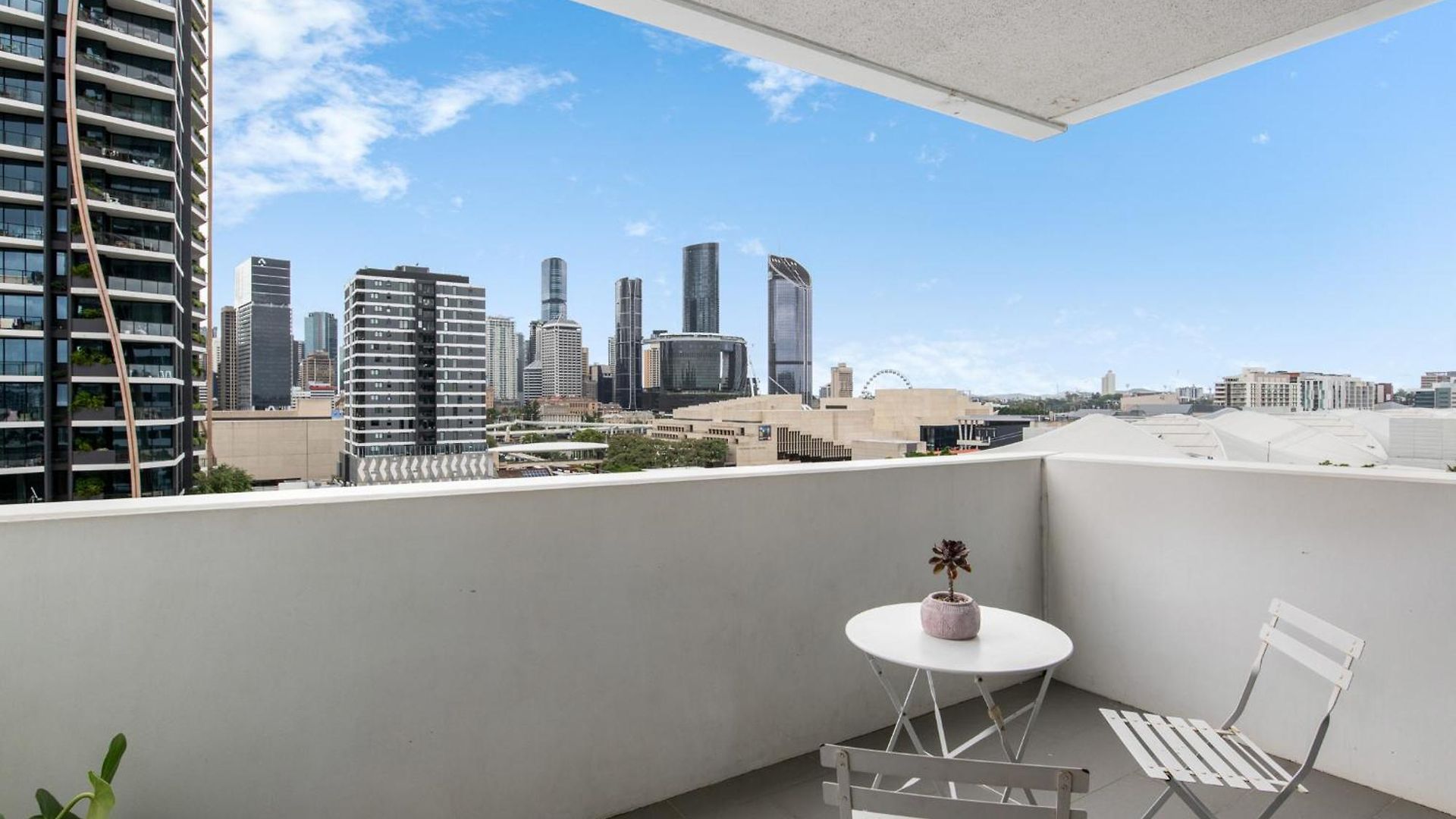Apartment Convenient To Urban Living By Private Host Brisbane