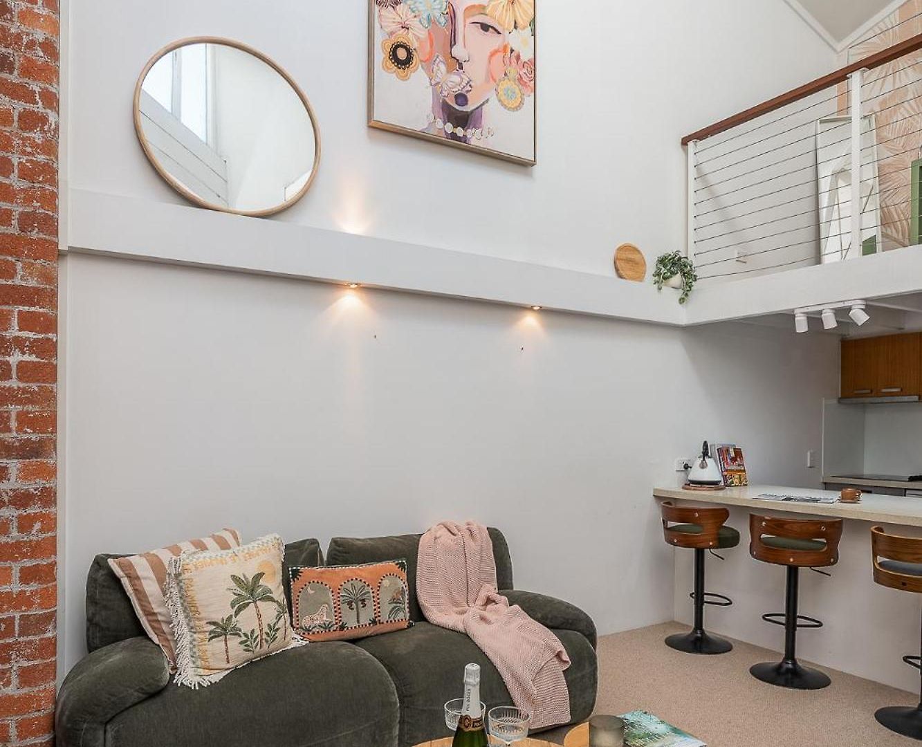 Mactaggarts Place Aparthotel 4*
