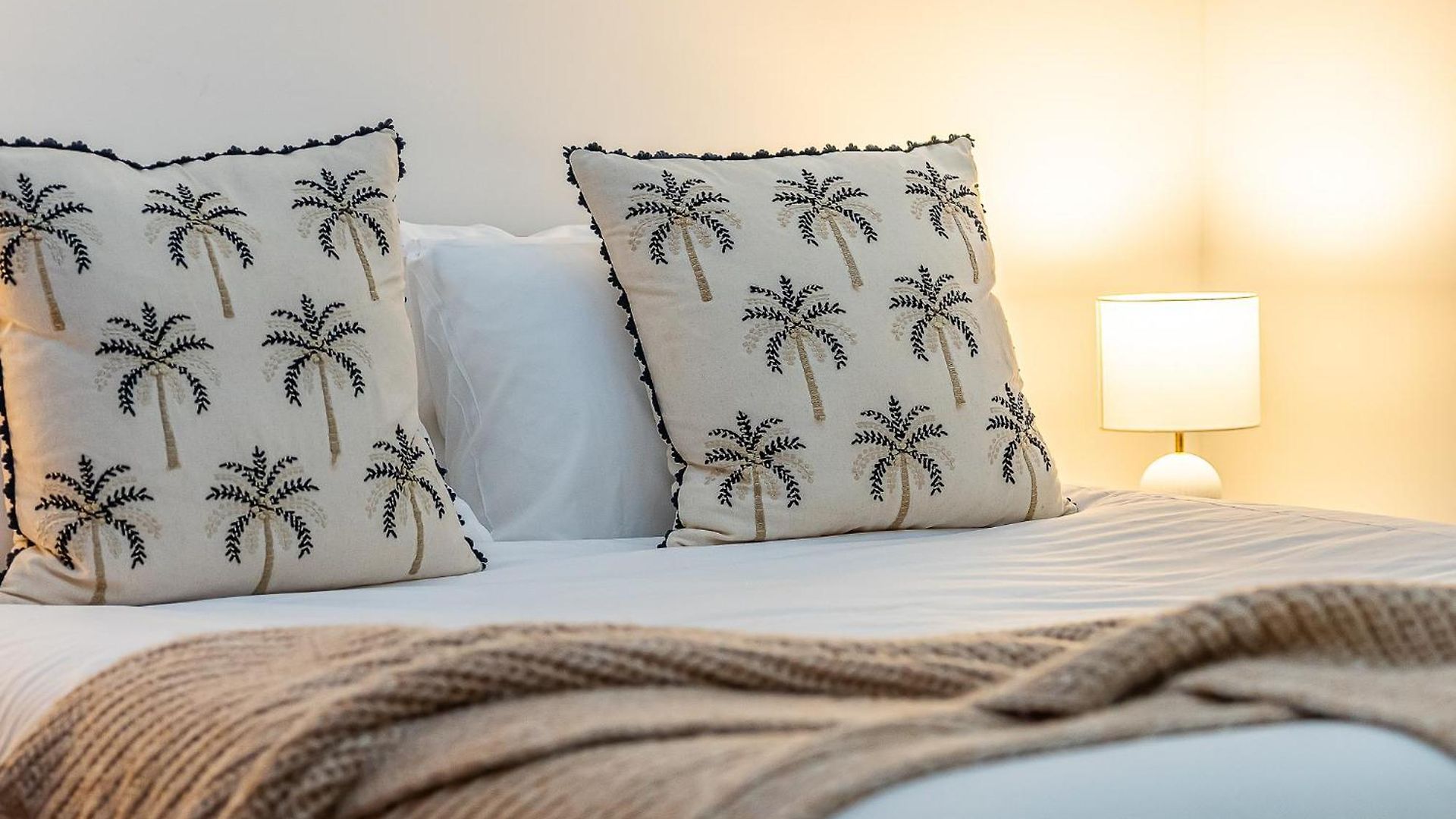 Aparthotel Mactaggarts Place 4*