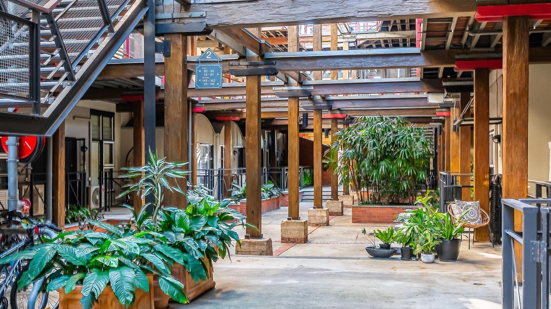 Mactaggarts Place 4* Brisbane