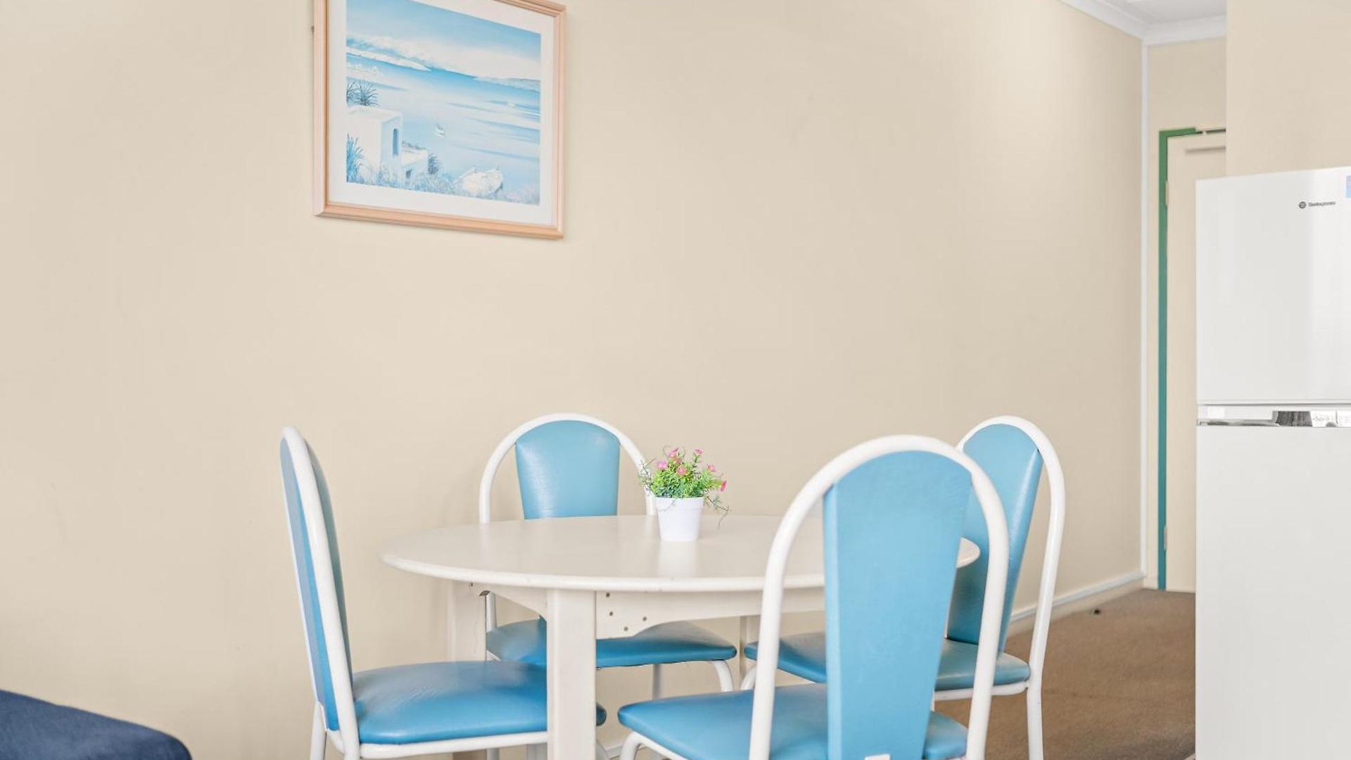 Chasely Aparthotel 4*