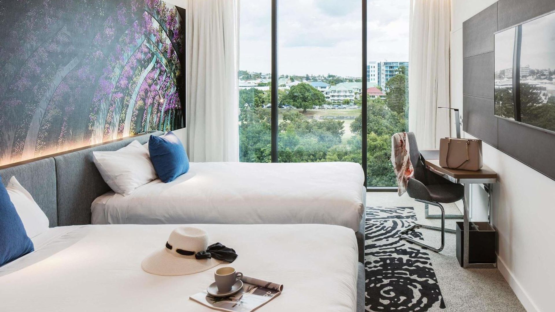 Novotel South Bank Hotel 5*