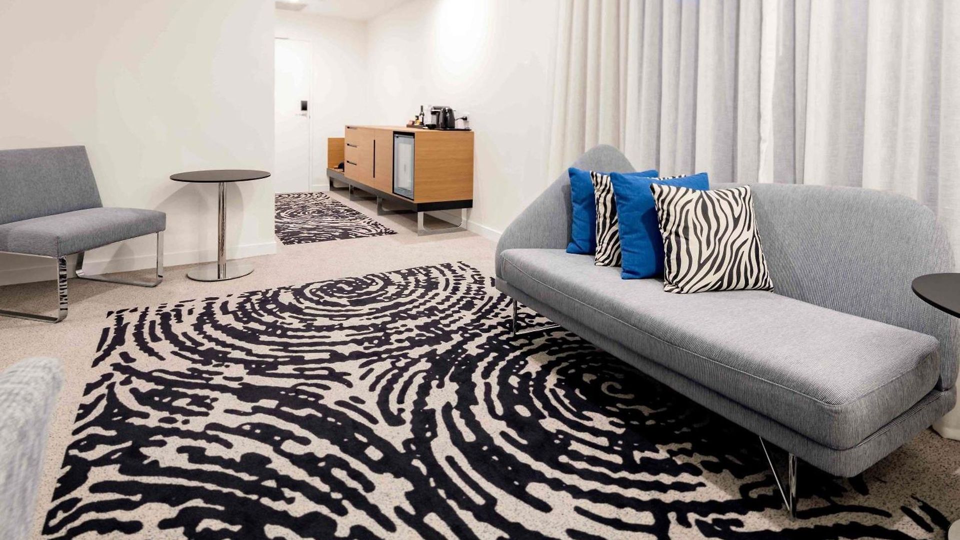Novotel South Bank 5*
